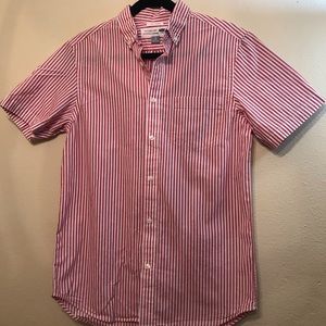 Men’s short sleeved button down